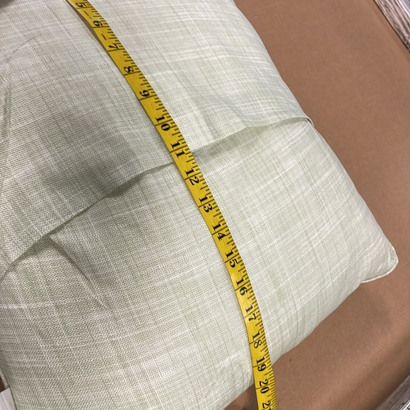 NWOT Tommy Bahama Indoor Throw Pillows - Picture 5 of 6